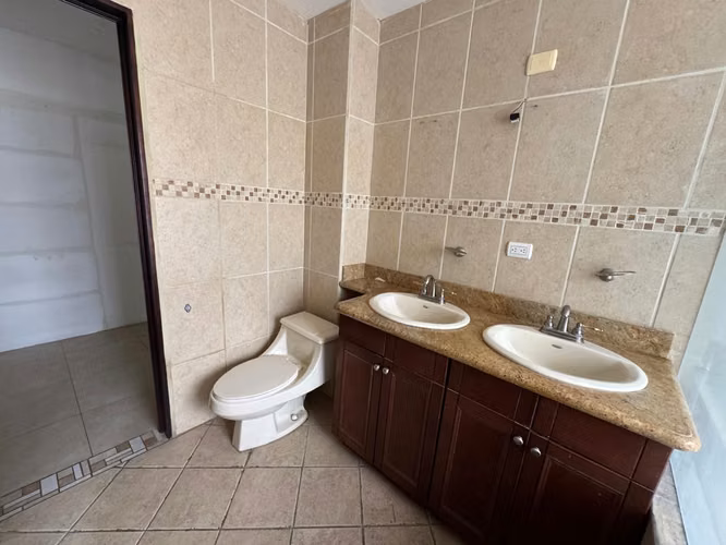 Venta Apartamento con Vistas Espectaculares - Remate Bancario