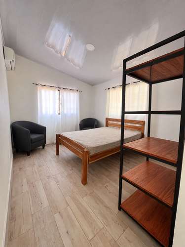 Venta de OPORTUNIDAD DE INVERSIÓN lote con 2 casas - Imagen 11