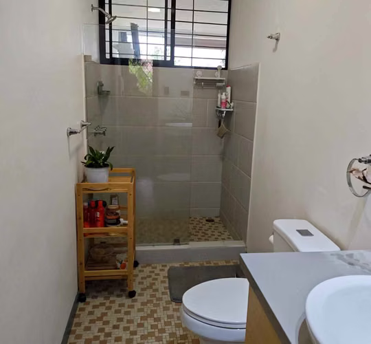 Venta de casa en Rohrmoser, Nunciatura, con apartamento independiente - Imagen 10