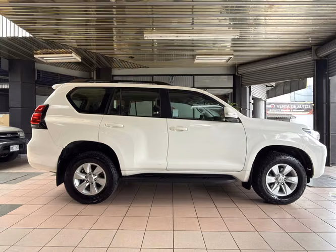 2024 Toyota Land Cruiser Prado. - Imagen 3