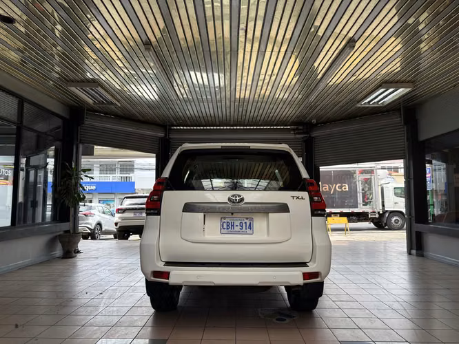 2024 Toyota Land Cruiser Prado. - Imagen 5