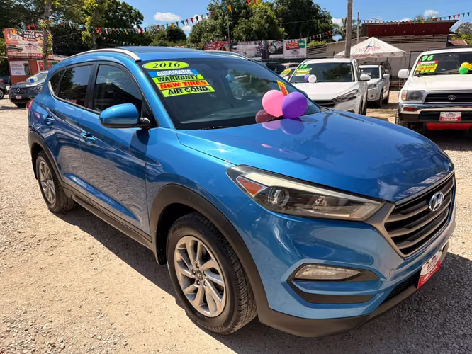 HYUNDAI TUCSON GLS-2016-AUTO-SHIFT TRONIC-4X2-9.375.000 - Imagen 4