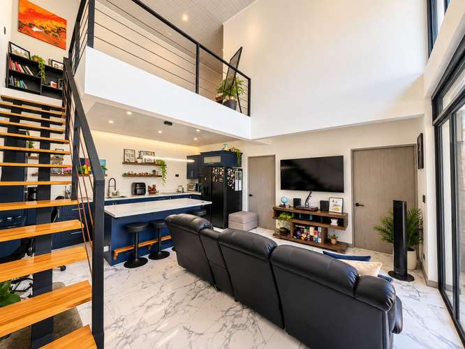 Venta de propiedad estiló loft con apartamento en San Isidro Heredia  - Imagen 3