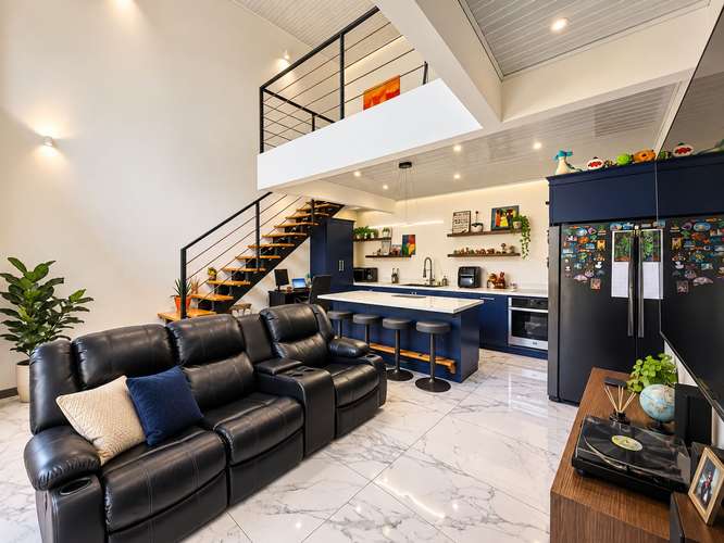 Venta de propiedad estiló loft con apartamento en San Isidro Heredia  - Imagen 1