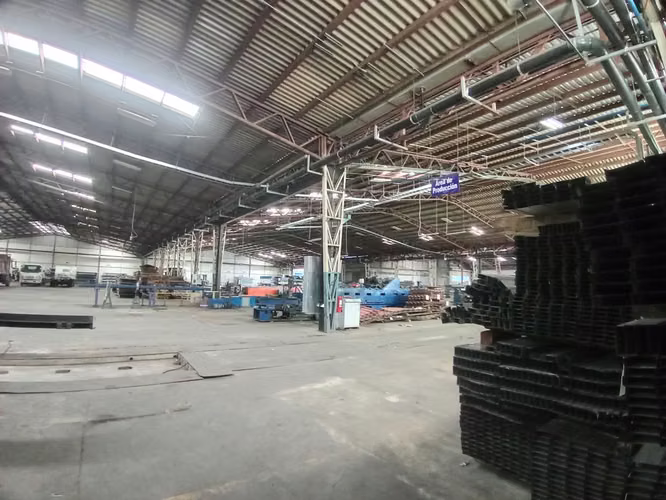 BODEGA EN HEREDIA EN ALQUILER APTO PARA CENTRO DE DISTRIBUCION - Imagen 5