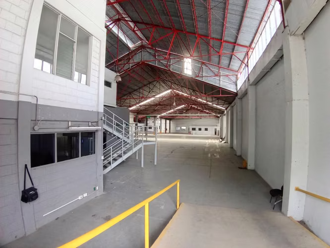 BODEGA CON OFICINAS EN SAN PEDRO, SAN JOSÉ - Imagen 8