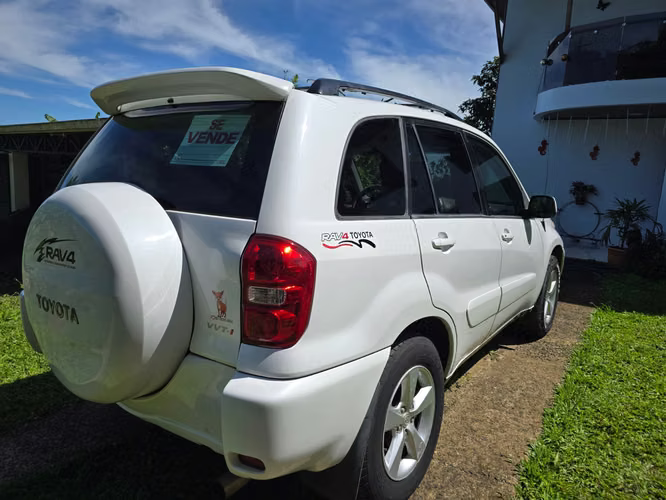 Vendo Rav4 2004 - Imagen 3