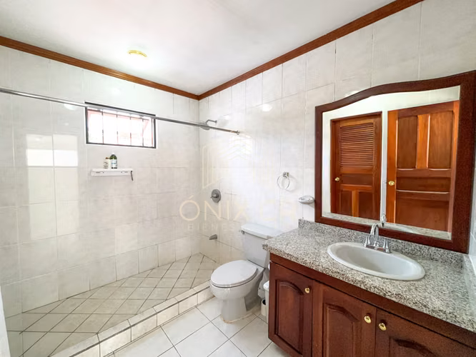  ALQUILER DE APARTAMENTO CON JARDÍN EN PRIMER PISO GRANADILLA, CURRIDABAT - Imagen 9