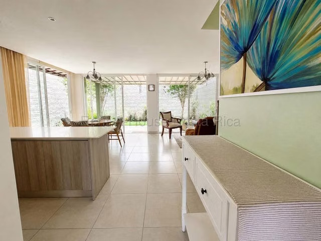 Alquiler de Casa Moderna AMUEBLADA en Belén-La Ribera, Heredia.  - Imagen 2