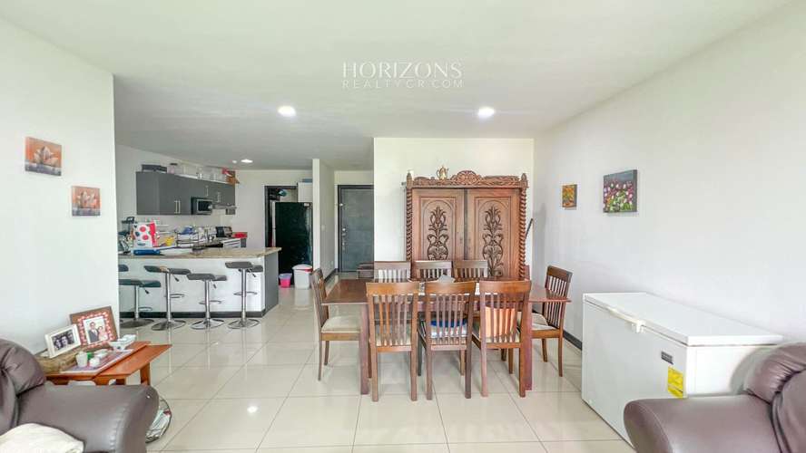Apartamento en Venta en Condominio Vistas de Altamonte, Curridabat – 3 Habitaciones en Primer Nivel nja1131