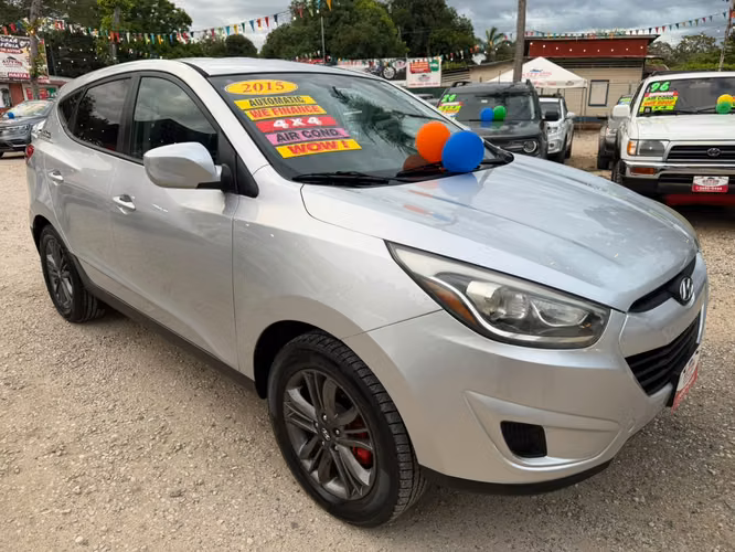  HYUNDAI TUCSON GLS-2015-AUTO-SHIFT TRONIC-4X4-8.775.000 - Imagen 4