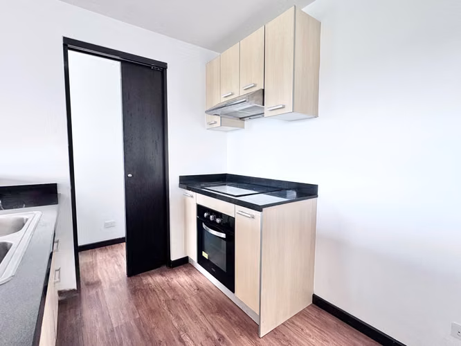 Hermoso apartamento esquinero con  luz natural  - Imagen 11