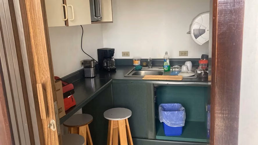Alquiler oficina La Uruca | 50 m² | $831 IVA y CAM incluido  - Imagen 9