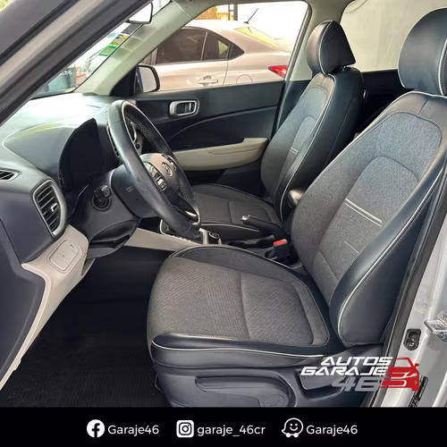 HYUNDAI VENUE GLS - Imagen 12