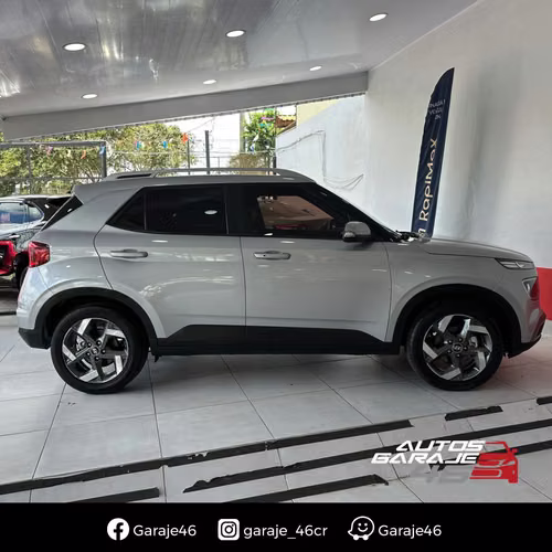 HYUNDAI VENUE GLS - Imagen 9