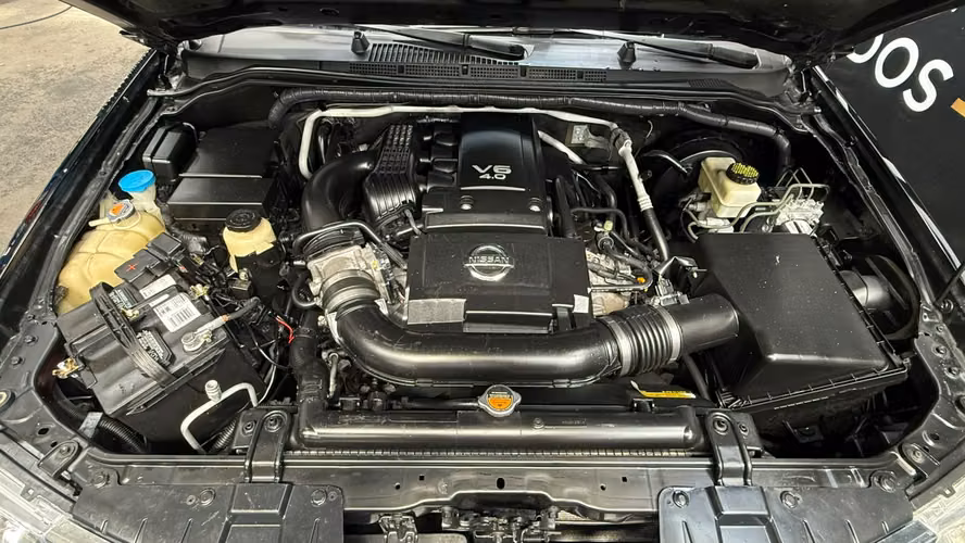 NISSAN FRONTIER SE 2016 NEGRO AUTOMÁTICO 4X4  - Imagen 12
