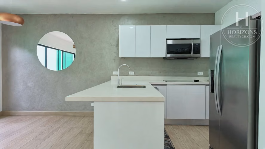 Se Vende Casa Condominio Bali Guachipelín 2 Habitaciones y Sala de TV mas Walk-in Closet y Patio NJA1454JB-V - Imagen 5