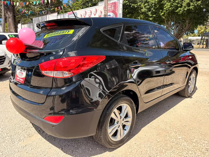 HYUNDAI TUCSON GLS-2013-AUTO-TDI-SHIFT TRONIC-4X2 7.475.000 - Imagen 2