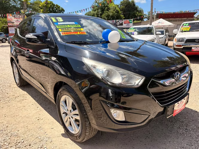 HYUNDAI TUCSON GLS-2013-AUTO-TDI-SHIFT TRONIC-4X2 7.475.000 - Imagen 3