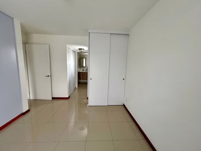 APARTAMENTO EN LAGUNILLA - Imagen 9