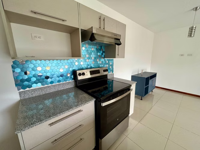 APARTAMENTO EN LAGUNILLA - Imagen 3