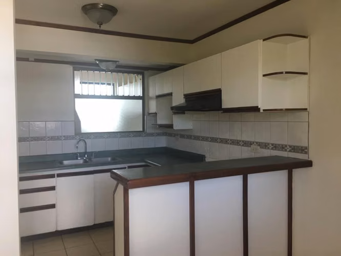 AMPLIO APARTAMENTO EN CONDOMINIO MUY SEGURO SAN PEDRO MONTES  DE OCA - Imagen 4