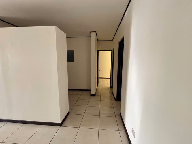 SE ALQUILA AMPLIO APARTAMENTO EN CARTAGO - Imagen 9