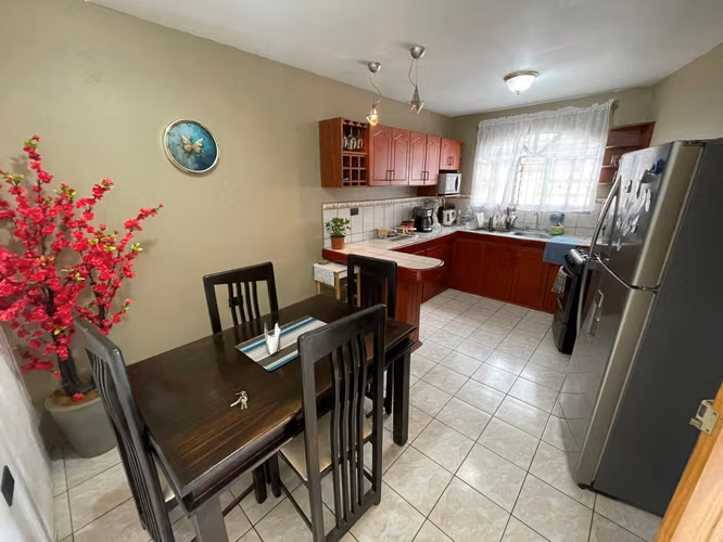 Venta de casa en Desamparados precio de oportunidad  - Imagen 2