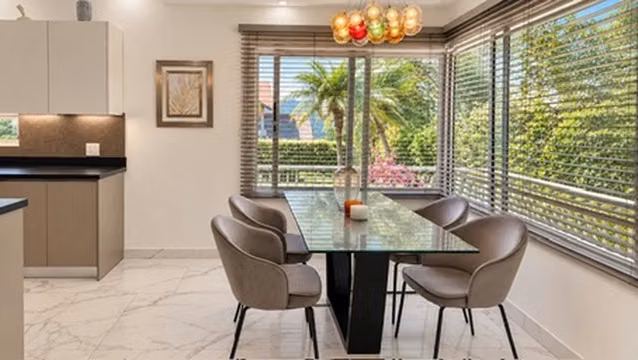 Casa Amueblada en Hacienda Los Reyes | 5 Habitaciones + Piscina Privada - Imagen 5