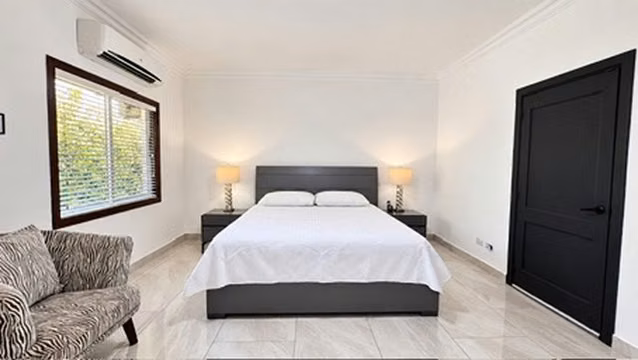 Casa Amueblada en Hacienda Los Reyes | 5 Habitaciones + Piscina Privada - Imagen 10
