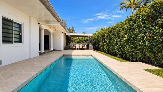 Casa Amueblada en Hacienda Los Reyes | 5 Habitaciones + Piscina Privada - Imagen 17