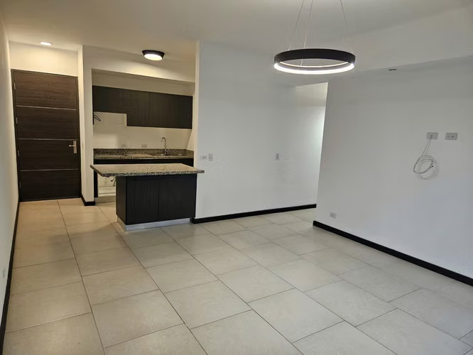 Venta de apartamento en San Pablo de Heredia - Imagen 1