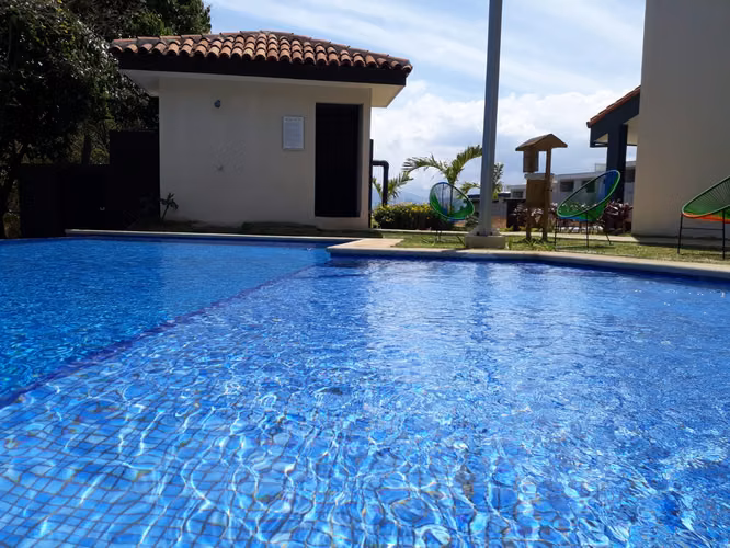 3 Dorm Condo Heredia por estadio