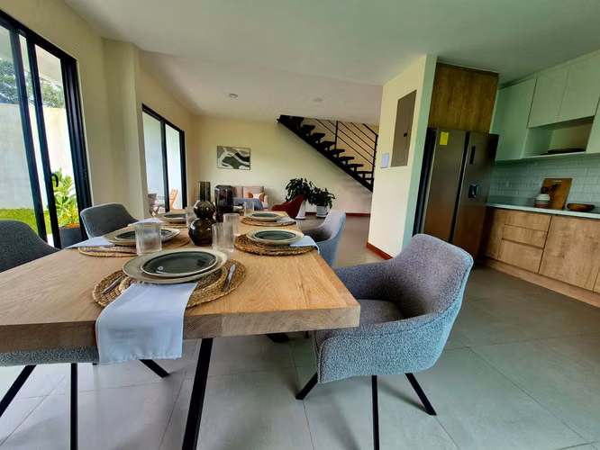 Casa nueva en venta Cachi, Cartago junto al lago, en condominio