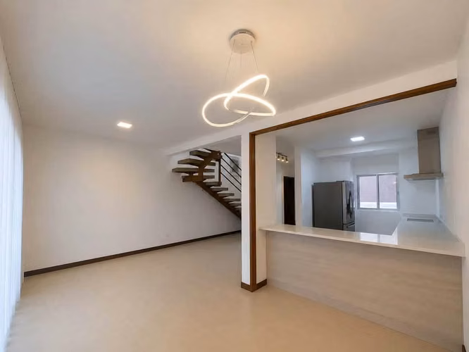 Venta de casa En condominio en caoba ciudad Colón  - Imagen 2
