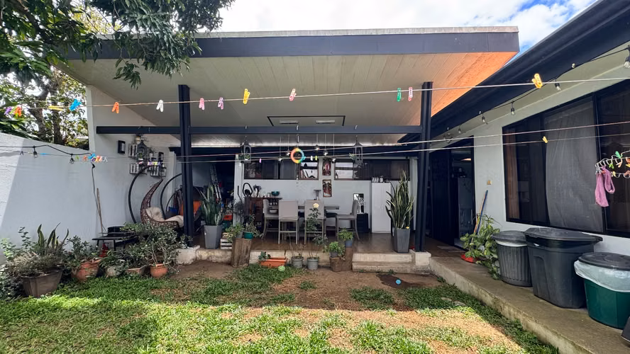 Vende casa de una planta c/uso de suelo mixto, Gravilias, Desamparados (AD) - Imagen 11