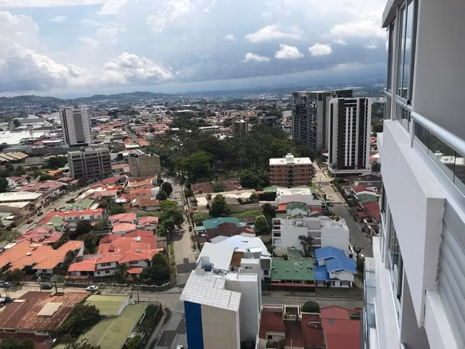 Apartamento en Ü Nunciatura, 2 habitaciones, piso 24 y vista a Escazú