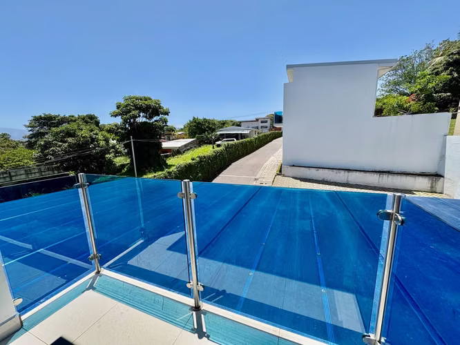 PIEDADES DE SANTA ANA! MODERNO APARTAMENTO DE 3 HAB/2BAÑOS/1PARQUEO