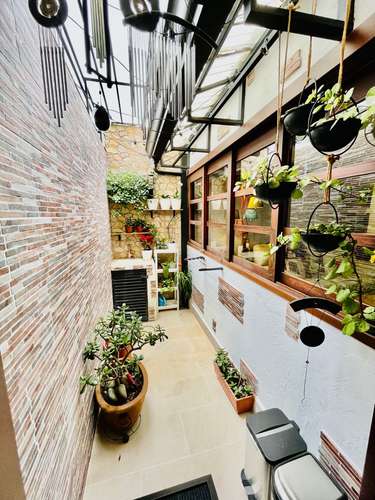 ESCAZU! CASA TIPO TOWNHOUSE 2 NIVELES + MEZZANINE / LINEA BLANCA - Imagen 9