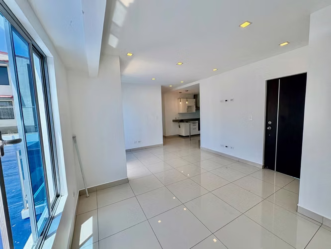 PIEDADES DE SANTA ANA! MODERNO APARTAMENTO DE 3 HAB/2BAÑOS/1PARQUEO - Imagen 3