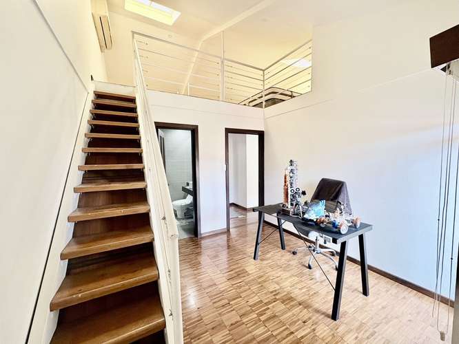 ESCAZU! CASA TIPO TOWNHOUSE 2 NIVELES + MEZZANINE / LINEA BLANCA - Imagen 18