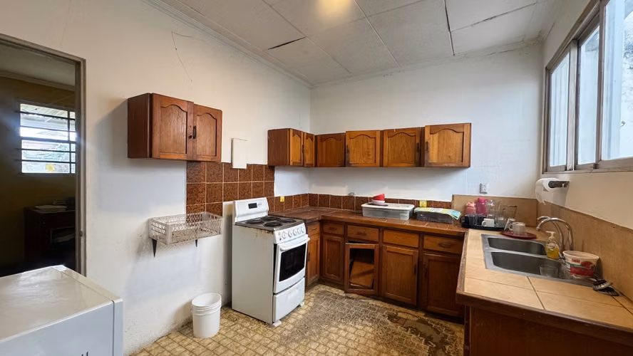 Vende casa uso de suelo mixto en el corazón de Barrio Escalante (AD)