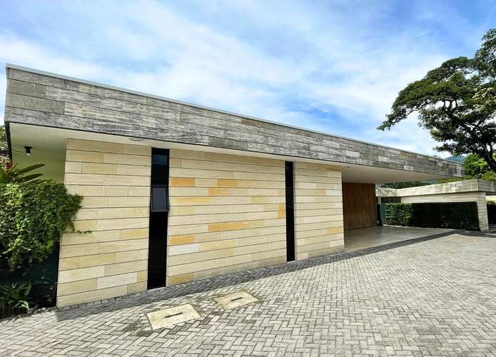 Lujo en Valle del Sol, Santa Ana | 452 m2, Campo Golf y 3 Hab - Imagen 15