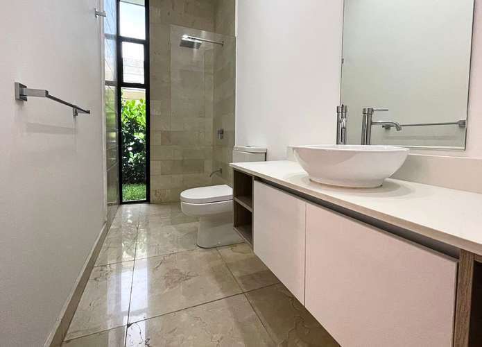 Lujo en Valle del Sol, Santa Ana | 452 m2, Campo Golf y 3 Hab - Imagen 10