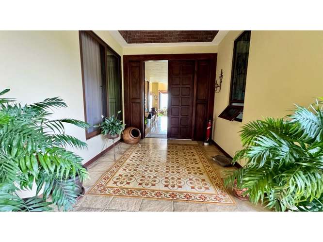 Quinta de lujo con 1,5 hectáreas y vista | San Isidro de Heredia