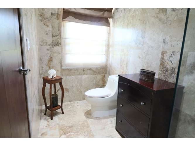 Quinta de lujo con 1,5 hectáreas y vista | San Isidro de Heredia
