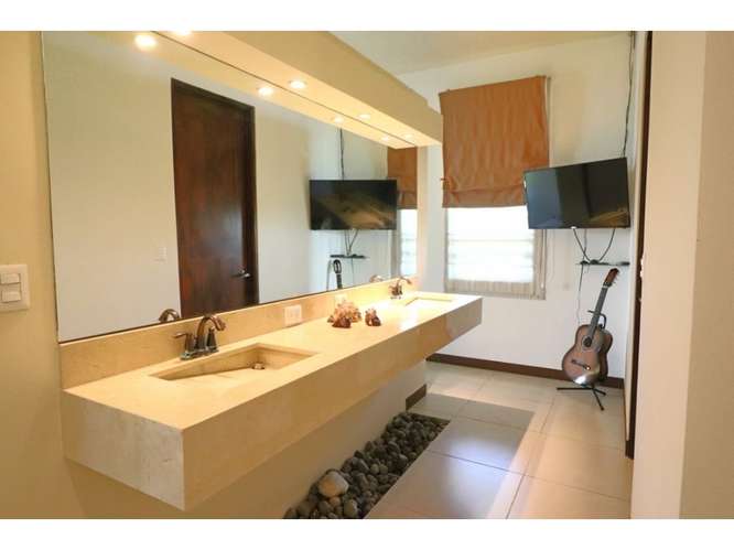 Quinta de lujo con 1,5 hectáreas y vista | San Isidro de Heredia