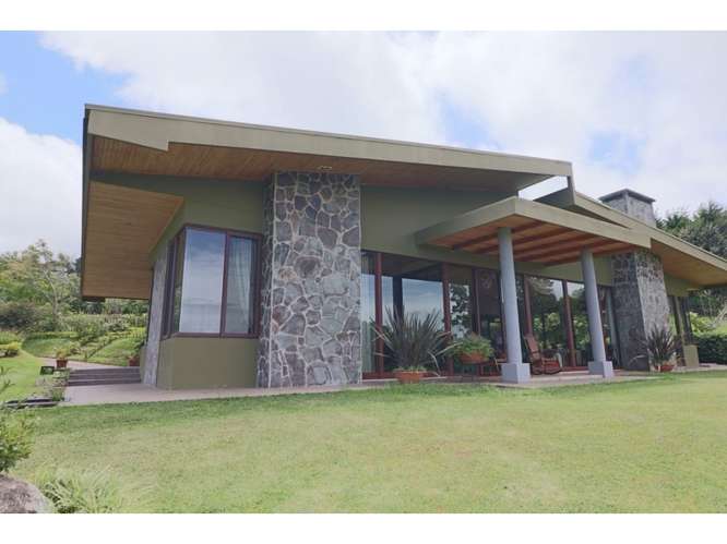 Quinta de lujo con 1,5 hectáreas y vista | San Isidro de Heredia