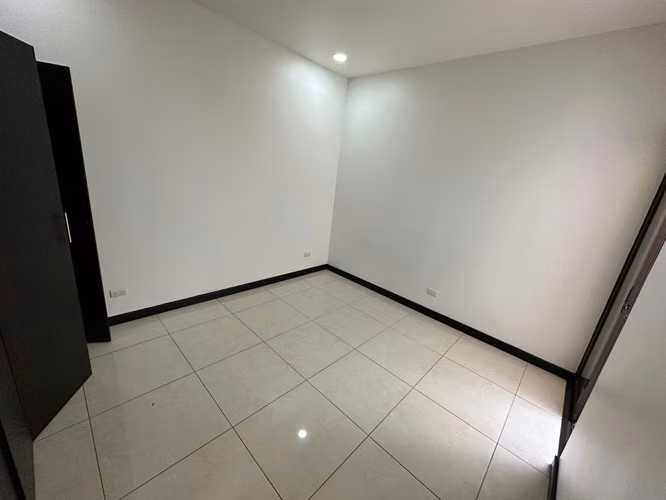 Alquiler apartamento en primer piso  - Imagen 5