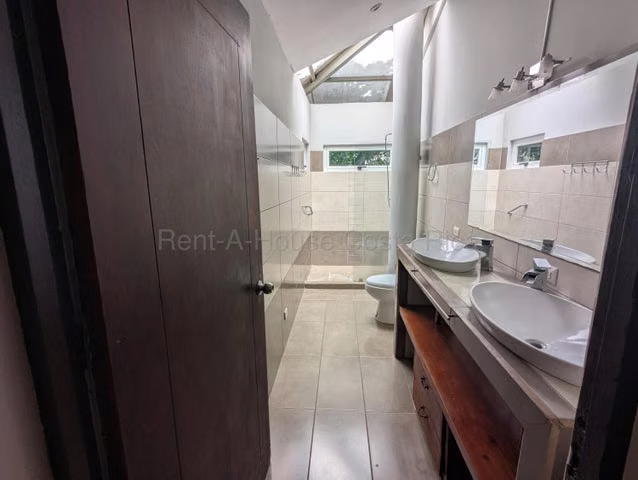 Alquiler de Casa en HACIENDA LOS REYES-La Guácima de Alajuela.  - Imagen 9